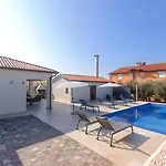 Вилла Casa Perla