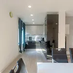 فيلة Casa Perla